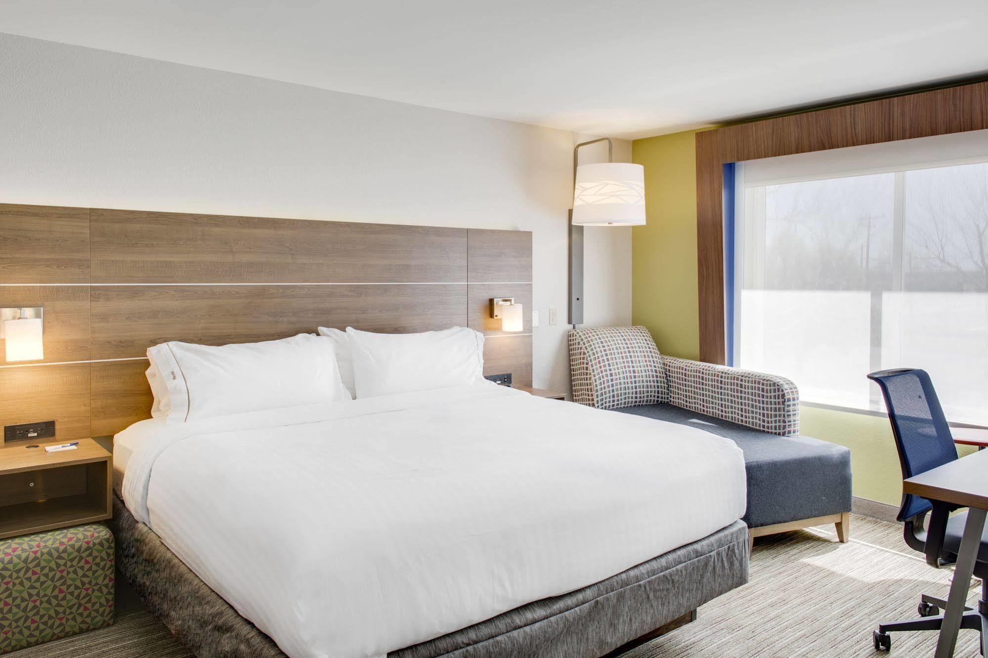 Holiday Inn Express Hotel & Suites Chickasha By Ihg Екстер'єр фото